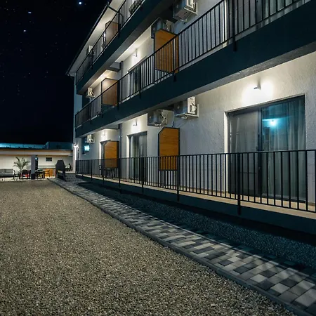 Guest house Adamz 3*