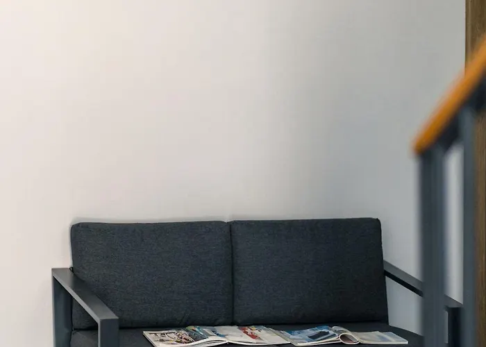 Adamz Guest house 3*