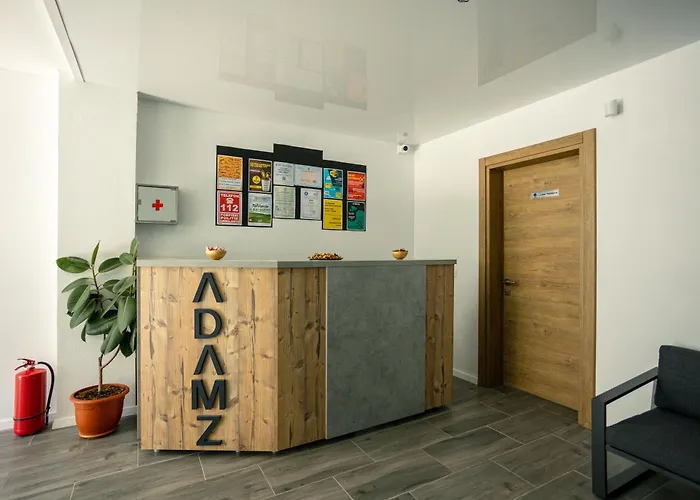 Adamz Guest house 3*